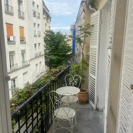 Aux Terrasses De La Lune * Parigi