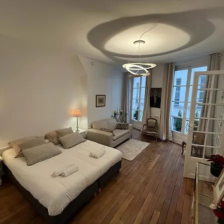 Appartamento Aux Terrasses De La Lune Parigi