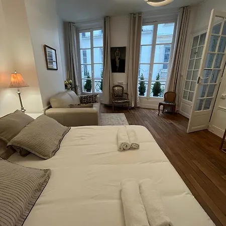 Aux Terrasses De La Lune * Parigi