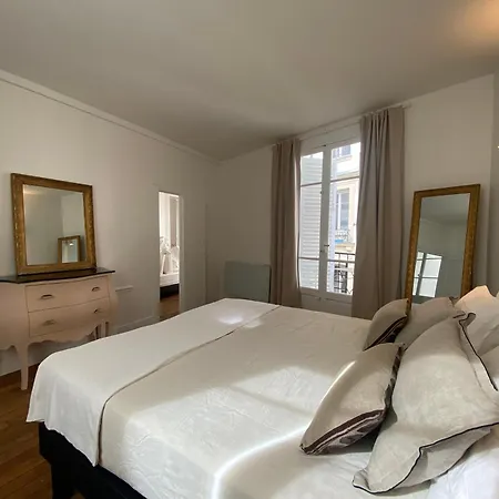 Aux Terrasses De La Lune Parigi